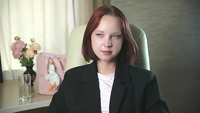 TrishGaugler online show from 10.07.25