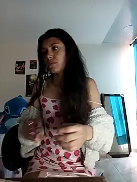 Snapshot of caramel_doll__ chatting on 10.10.25 caramel doll   online show from 10.10.25