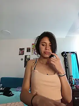 caramel doll   online show from 11.02.25