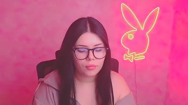 Mona Esty online show from 11.12.25