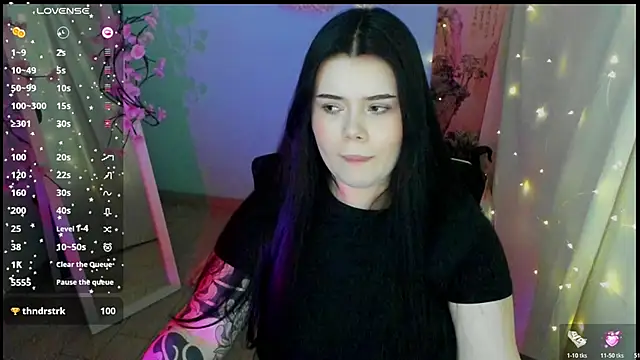 Mona Esty online show from 05.18.26