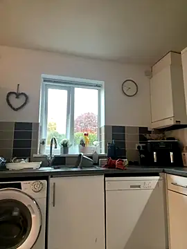 MimiMaee online show from 10.21.25