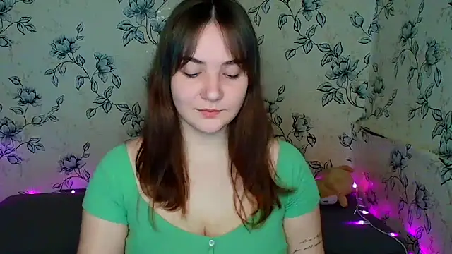 OliviaMontgommery online show from 04.25.26