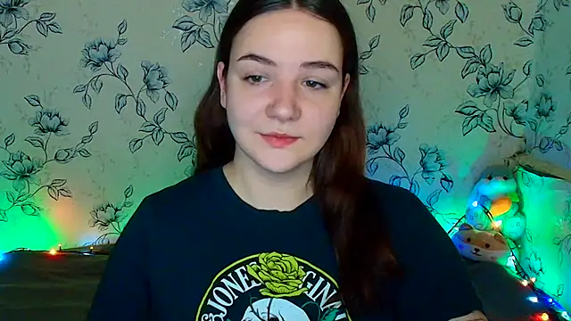 Snapshot of OliviaMontgommery chatting on 06.08.26 OliviaMontgommery online show from 06.08.26