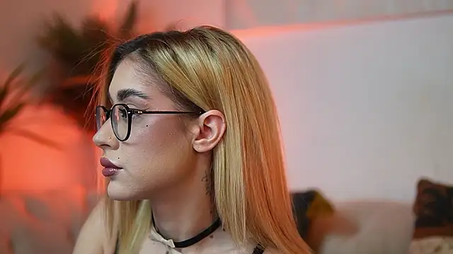 AileenKiss online show from 02.21.26