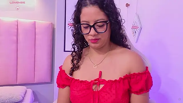 CamilaLevy online show from 04.15.26