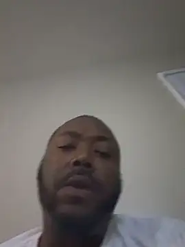 Snapshot of murphdolla chatting on 10.10.25 murphdolla online show from 10.10.25