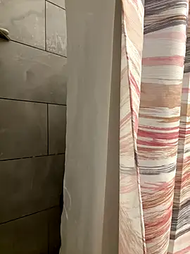 Snapshot of murphdolla chatting on 10.23.25 murphdolla online show from 10.23.25