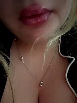 clarissetriolett online show from 10.06.25