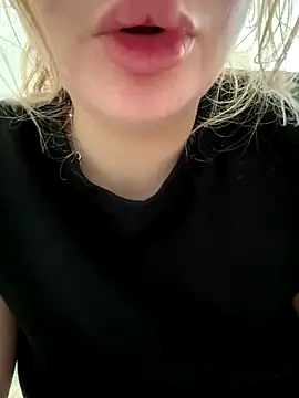 clarissetriolett online show from 10.12.25