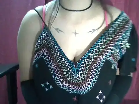 Snapshot of pinki_sharma78 chatting on 10.14.25 pinki sharma78 online show from 10.14.25