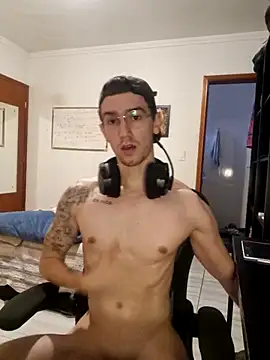 SweetGoodBoy22 online show from 11.08.25