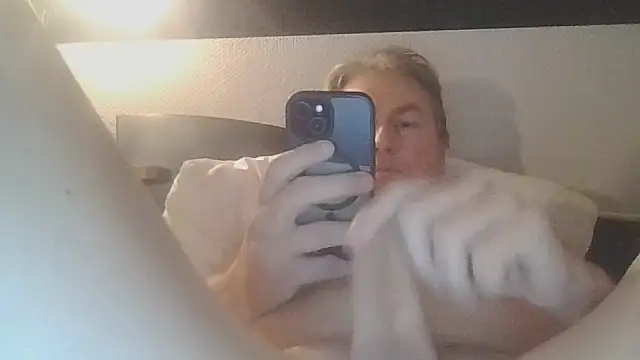 Sklavekay online show from 12.16.25