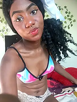 Snapshot of britth_kiss chatting on 10.25.25 britth kiss online show from 10.25.25