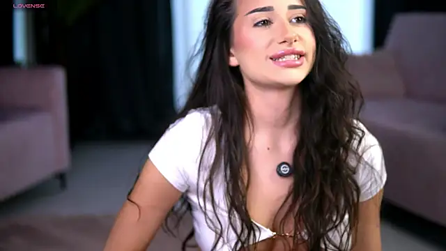 AlishaSkye online show from 11.14.25