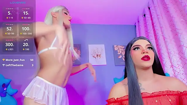 Snapshot of hermione_and_penny chatting on 10.03.25 hermione and penny online show from 10.03.25