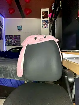 Snapshot of Freyaa_sama chatting on 10.31.25 Freyaa sama online show from 10.31.25