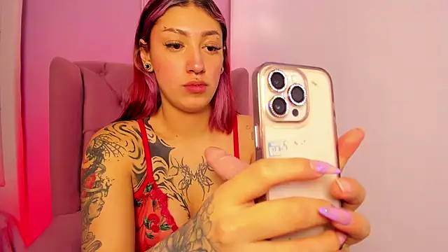 ZammyRossee online show from 12.19.25