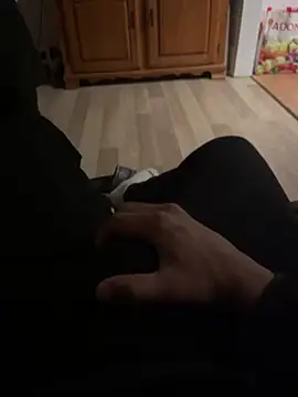 Snapshot of 4dagals chatting on 04.14.26 4dagals online show from 04.14.26