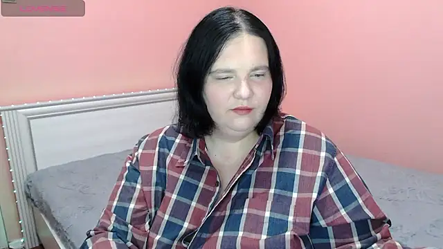 Snapshot of _alexandra_ray_ chatting on 10.07.25  alexandra ray  online show from 10.07.25