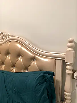 Mile-m online show from 11.26.25