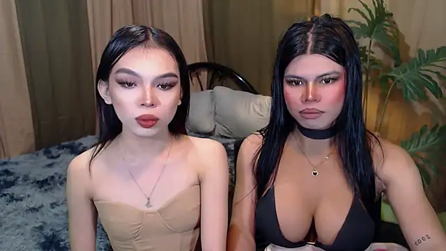 Snapshot of TWINKTRANSSHANEL chatting on 10.17.25 TWINKTRANSSHANEL online show from 10.17.25