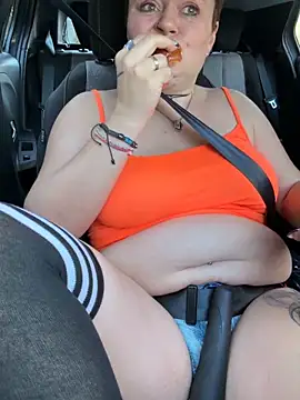 Snapshot of Hairyminka chatting on 02.25.26 Hairyminka online show from 02.25.26