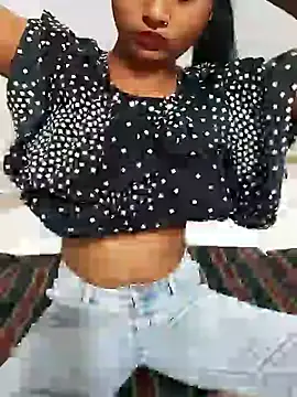 Snapshot of Saniya_Doll chatting on 10.23.25 Saniya Doll online show from 10.23.25