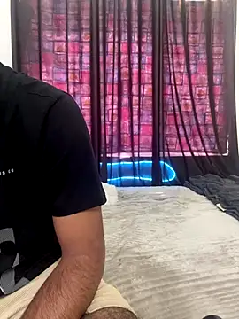 vickyandtania online show from 01.06.26