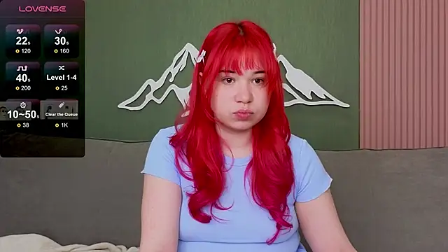 Snapshot of Klee_Love chatting on 10.06.25 Klee Love online show from 10.06.25