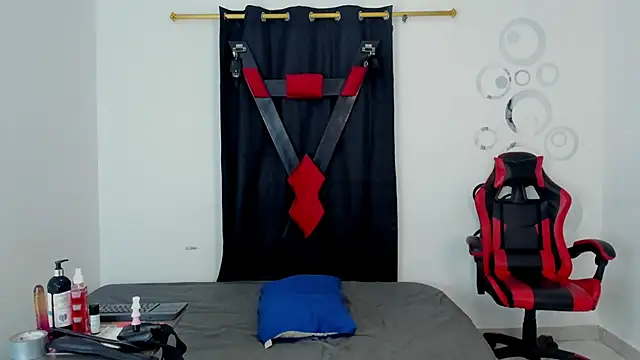 Sexy LatinGirls69 online show from 10.04.25