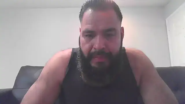 Snapshot of BigJohnBear39 chatting on 10.06.25 BigJohnBear39 online show from 10.06.25