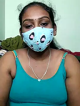 Snapshot of tamil_Monisha chatting on 10.12.25 tamil Monisha online show from 10.12.25