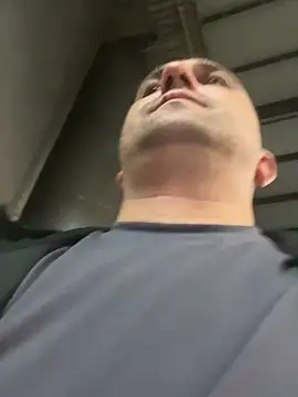 Snapshot of Mahrovmaxim chatting on 10.06.25 Mahrovmaxim online show from 10.06.25