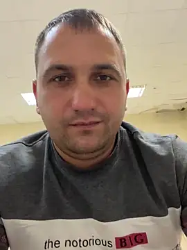 Snapshot of Mahrovmaxim chatting on 10.12.25 Mahrovmaxim online show from 10.12.25