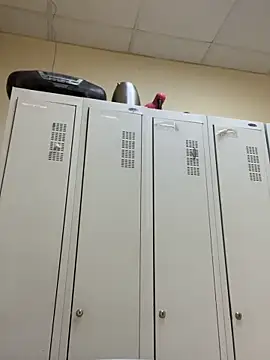 Snapshot of Mahrovmaxim chatting on 10.21.25 Mahrovmaxim online show from 10.21.25