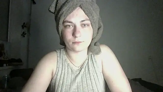 Twolatte1520 online show from 04.08.26