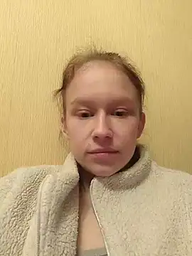 Snapshot of AlettaPaltrova chatting on 10.03.25 AlettaPaltrova online show from 10.03.25