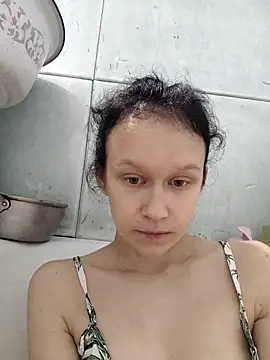 Snapshot of AlettaPaltrova chatting on 10.23.25 AlettaPaltrova online show from 10.23.25