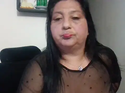 Snapshot of Karina_Betherlsen chatting on 10.18.25 Karina Betherlsen online show from 10.18.25