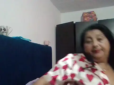 Snapshot of Karina_Betherlsen chatting on 10.21.25 Karina Betherlsen online show from 10.21.25