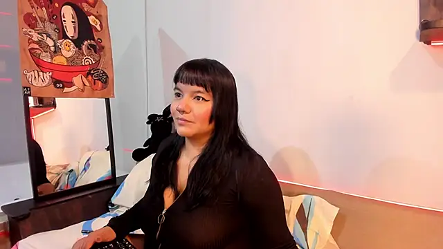 Snapshot of Louiemanson_ chatting on 10.10.25 Louiemanson  online show from 10.10.25