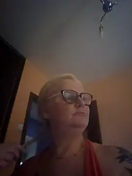 Snapshot of NieMaJazdyBezGwiazdy7883 chatting on 10.26.25 NieMaJazdyBezGwiazdy7883 online show from 10.26.25