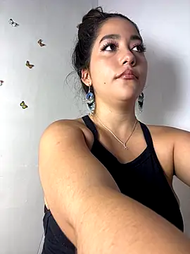 Snapshot of Nhefertary chatting on 10.04.25 Nhefertary online show from 10.04.25