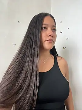 Snapshot of Nhefertary chatting on 10.16.25 Nhefertary online show from 10.16.25