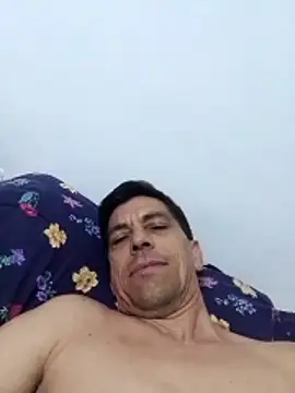 MaxiJavier22 online show from 10.25.25