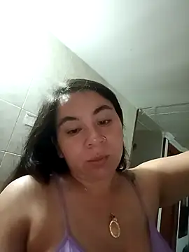 Snapshot of Hatria_Nuu chatting on 10.14.25 Hatria Nuu online show from 10.14.25