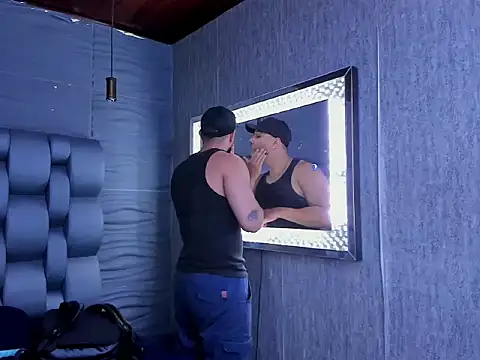 Snapshot of jasonshaw25 chatting on 10.09.25 jasonshaw25 online show from 10.09.25