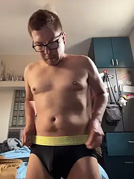 Snapshot of atreusfilho chatting on 10.17.25 atreusfilho online show from 10.17.25