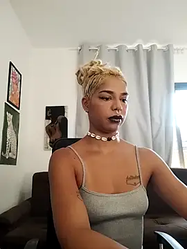 Helenoir online show from 04.19.26